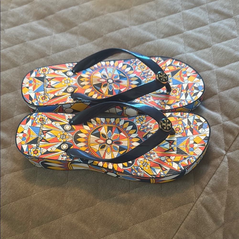 Tory Burch Red and Orange Sandals Vibrant Floral Design